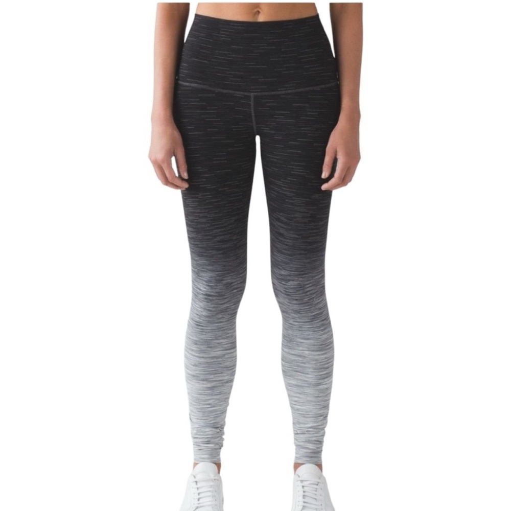Lululemon Wunder Under Hi-Rise Tight - size 6
Ombre Space Dye Black Deep Coal